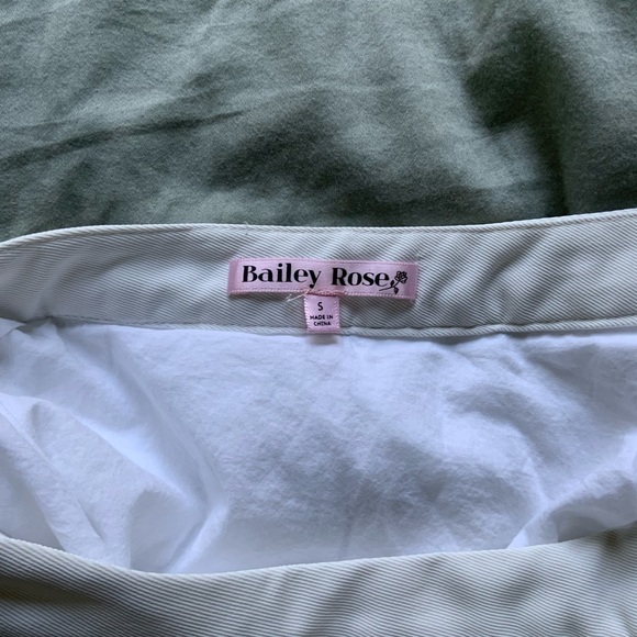 Pleated Mini Skirt - Picture 3 of 4